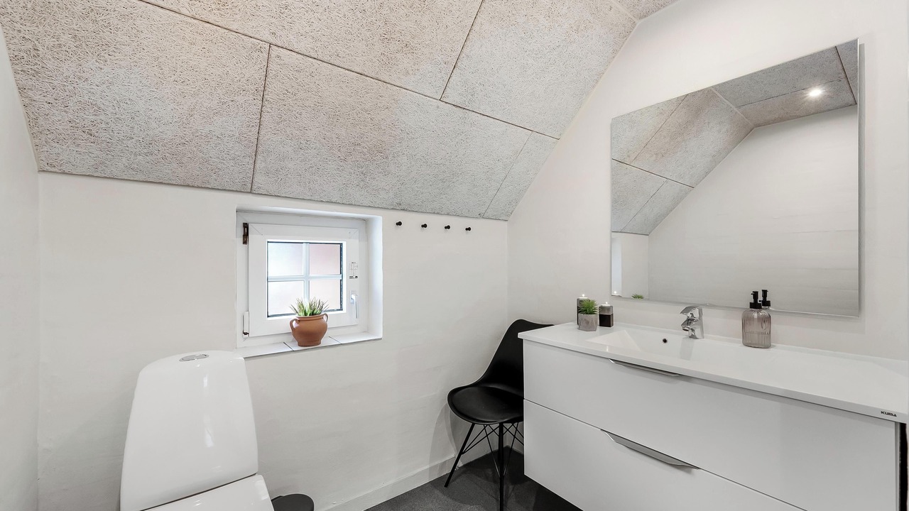 Photo of Bathroom in Øby