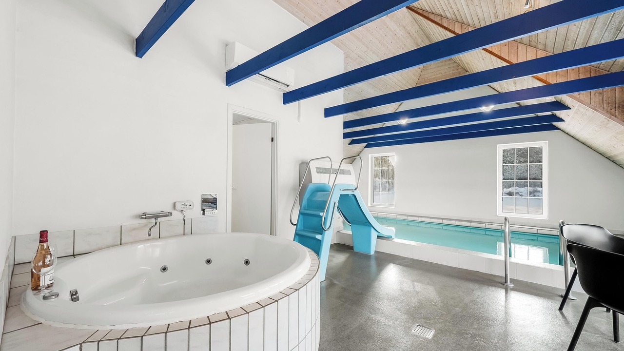 Photo of Bathroom in Øby
