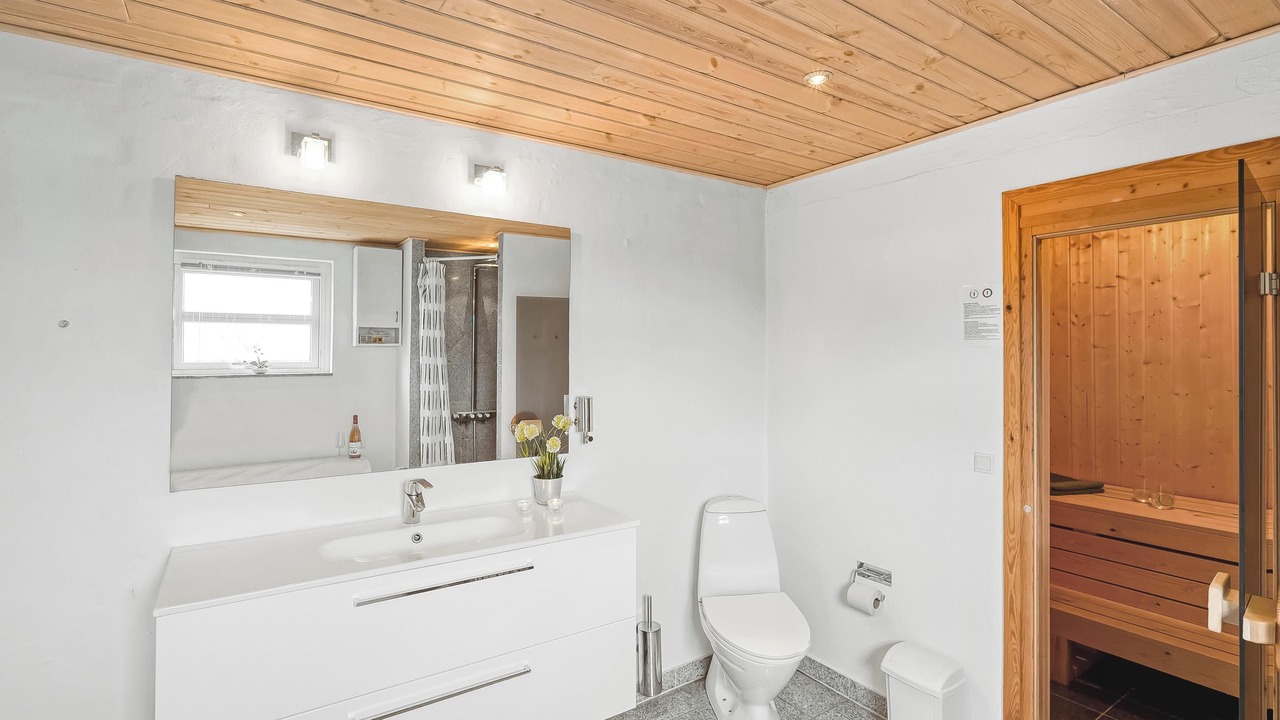 Photo of Bathroom in Nørre Lyngvig