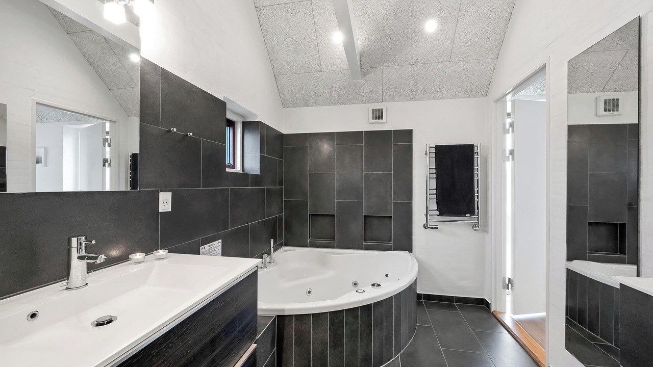 Photo of Bathroom in Sondervig