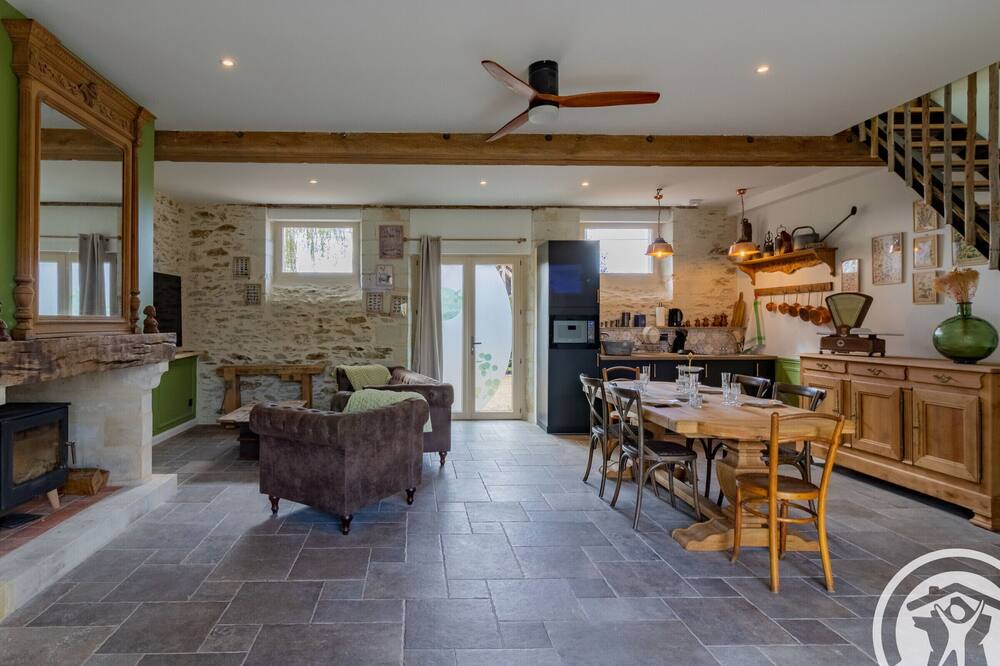 Photo of Kitchen in Feneu
