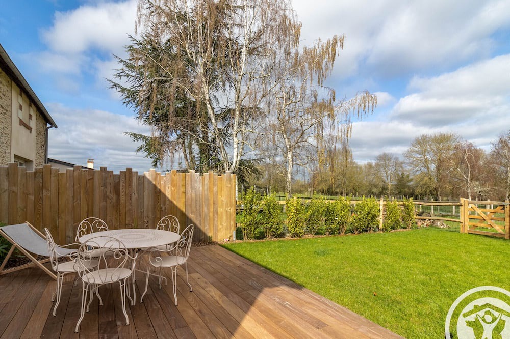 Photo of Outdoor in Feneu