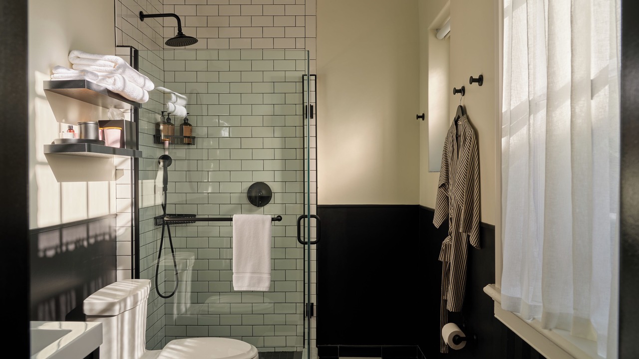 Photo of Bathroom in Litchfield Historic District