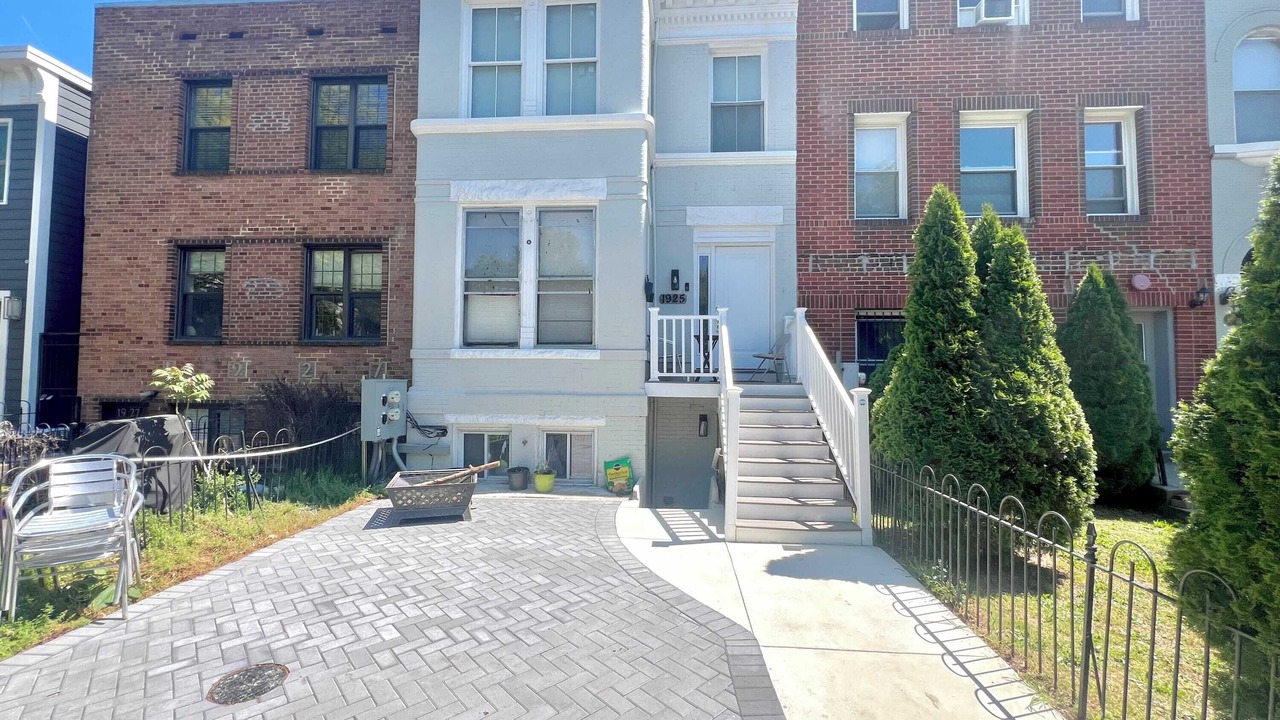 Photo of Outdoor in Cardozo