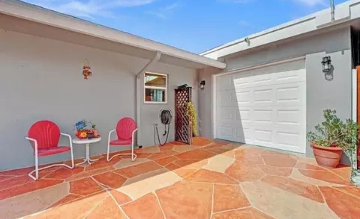 Photo of Patio Balcony in Oakland Park