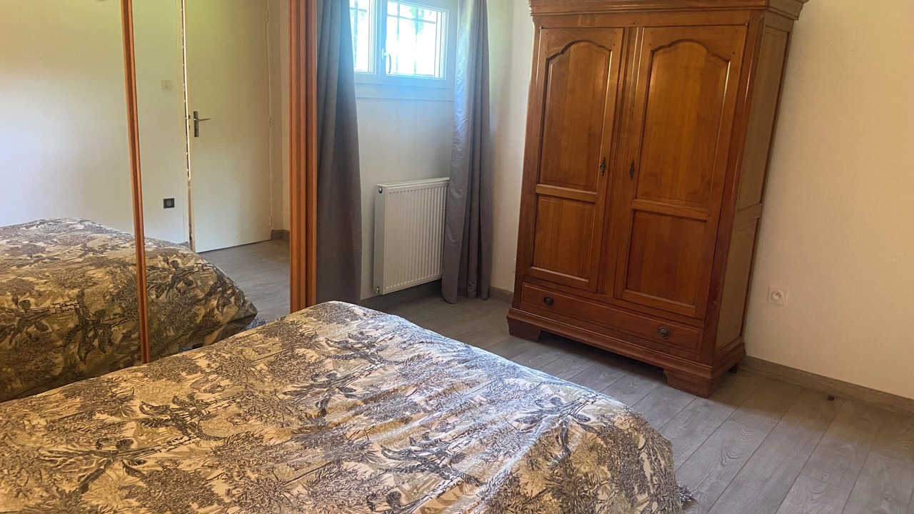 Photo of Bedroom in Denat