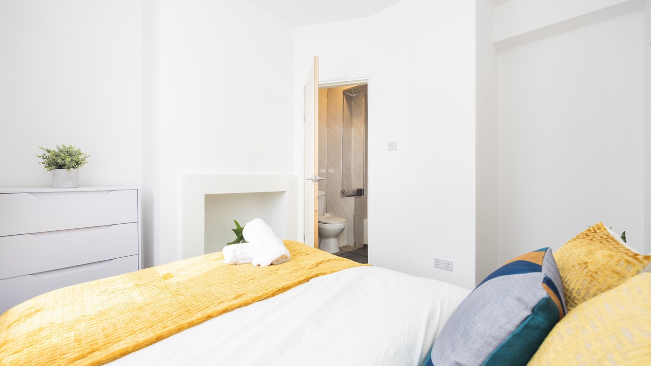 Photo of Others in Aveley