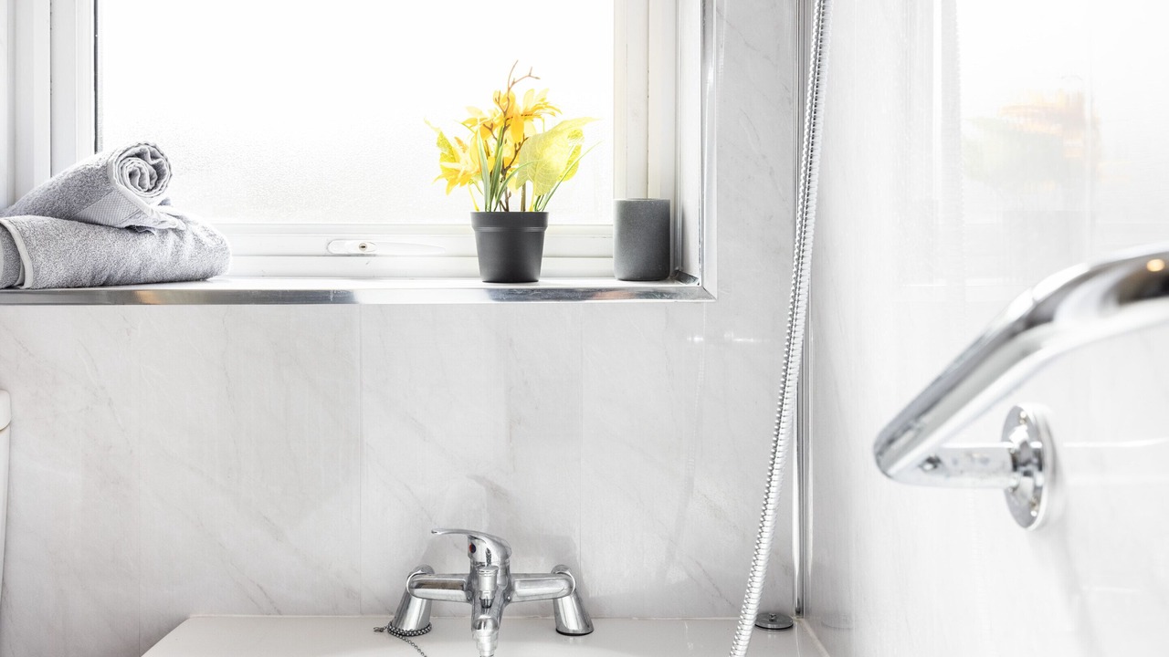 Photo of Others in Aveley