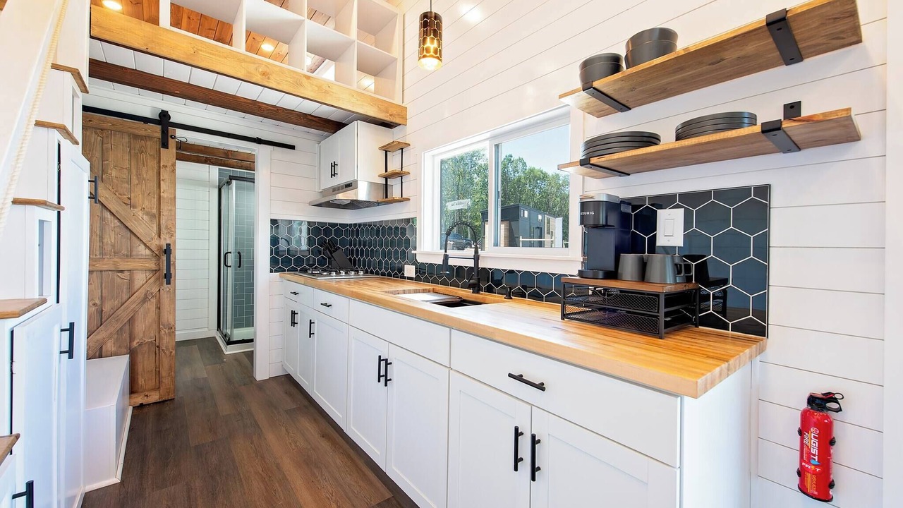 Photo of Kitchen in Lupton City