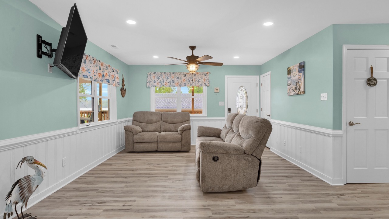 Photo of Livingroom in Dutton