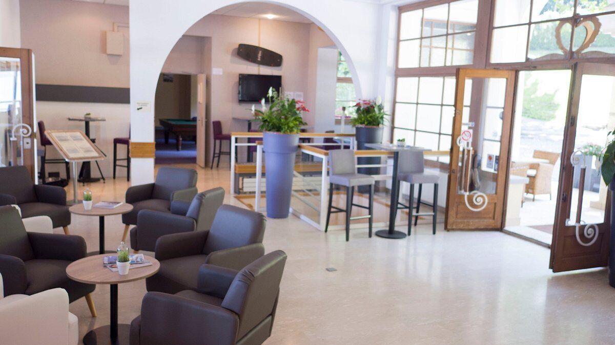 Photo of Others in Publier