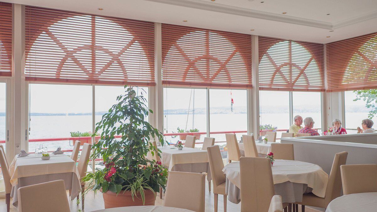 Photo of Others in Publier