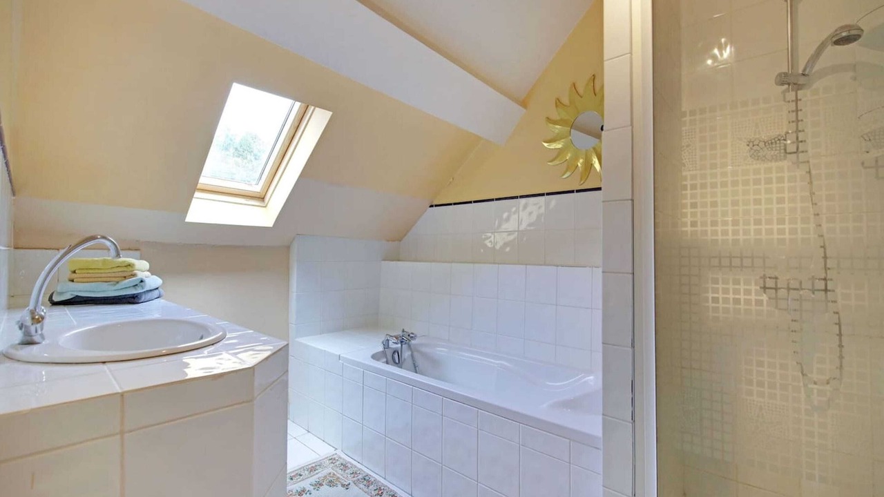 Photo of Bathroom in Raizeux