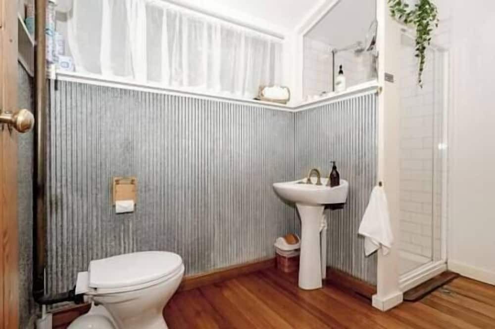 Photo of Others in Pennyroyal