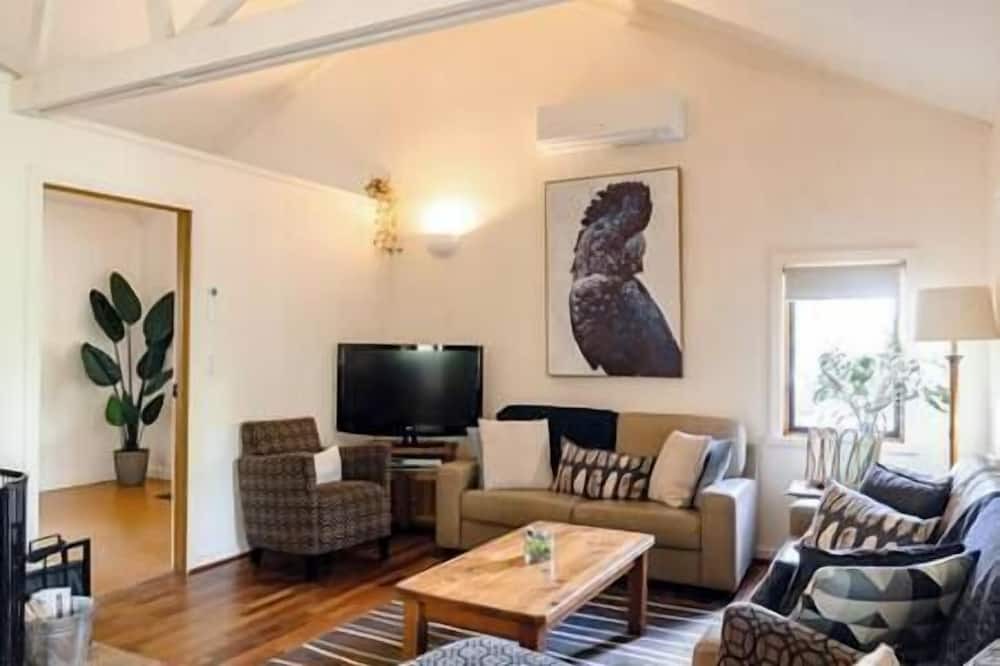 Photo of Livingroom in Pennyroyal