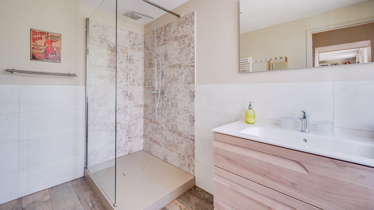 Photo of Others in Bourg-sur-Gironde