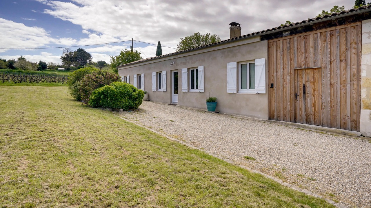 Photo of Outdoor in Bourg-sur-Gironde