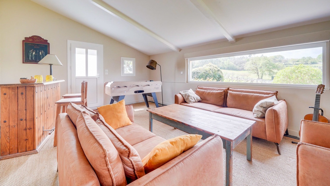 Photo of Livingroom in Bourg-sur-Gironde