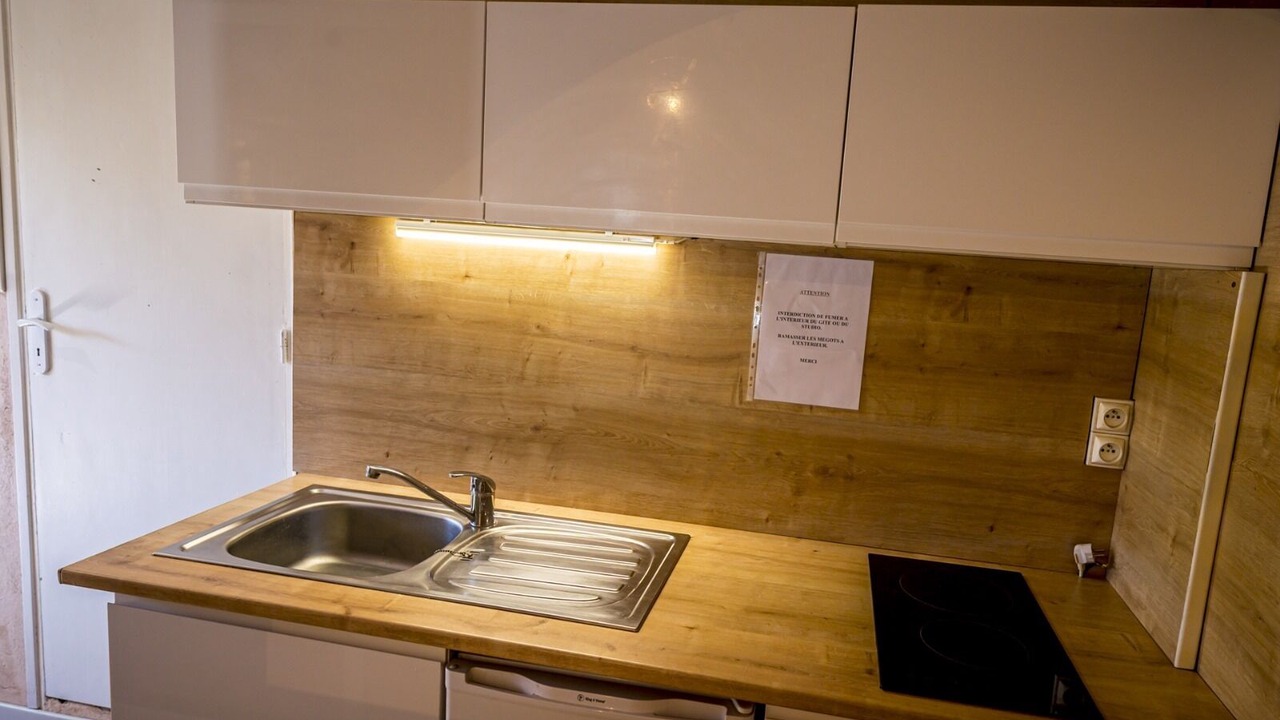 Photo of Others in Le Poet