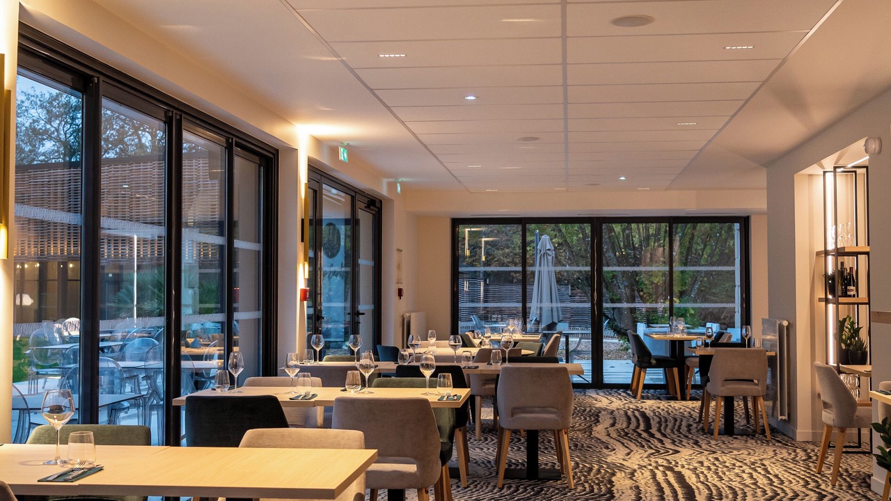 Photo of Others in Liffre