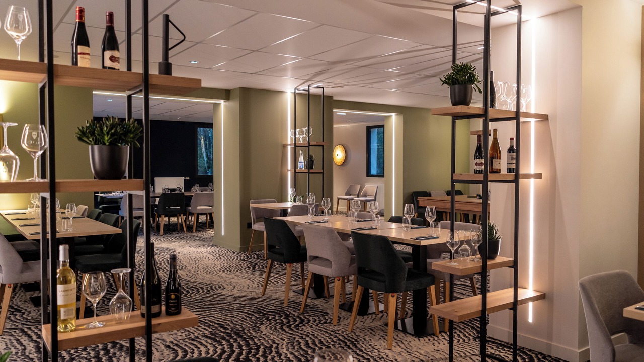 Photo of Others in Liffre