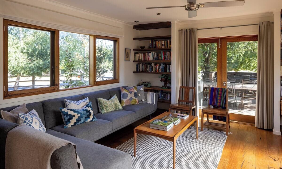 Photo of Livingroom in Spring Hill