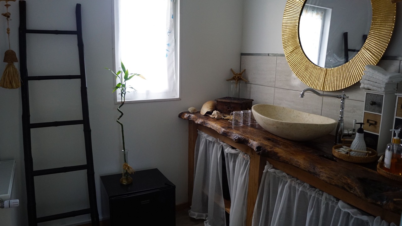 Photo of Bathroom in Mandeville-en-Bessin