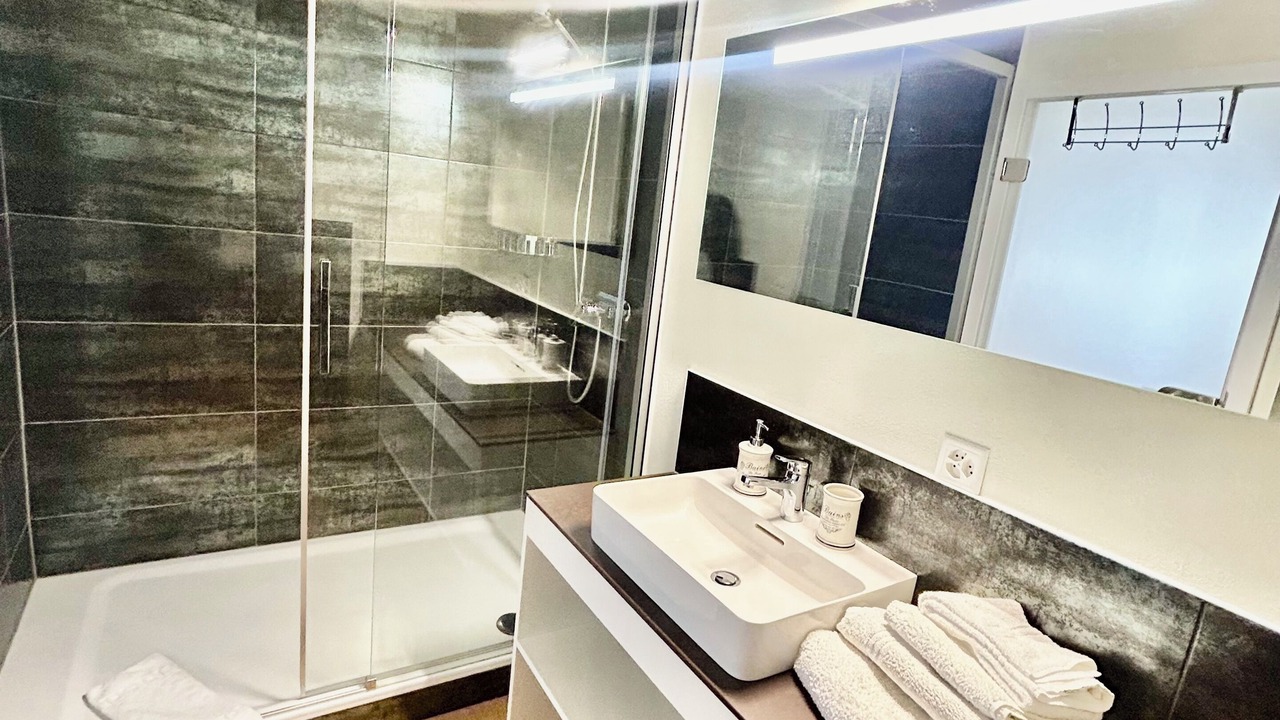 Photo of Bathroom in Inden