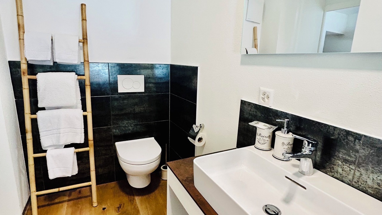 Photo of Bathroom in Inden