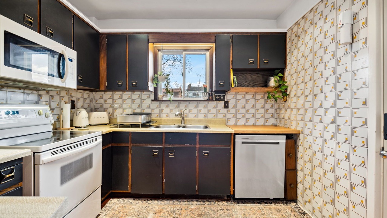 Photo of Kitchen in Oakwood Village