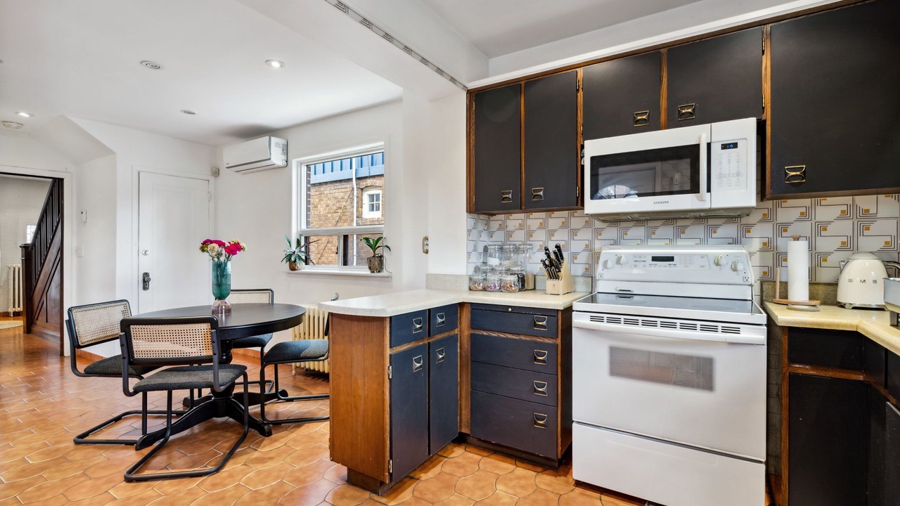 Photo of Kitchen in Oakwood Village