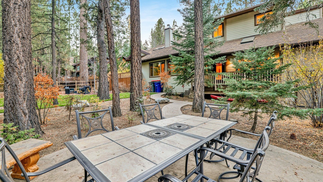 Photo of Outdoor in Summit Estates