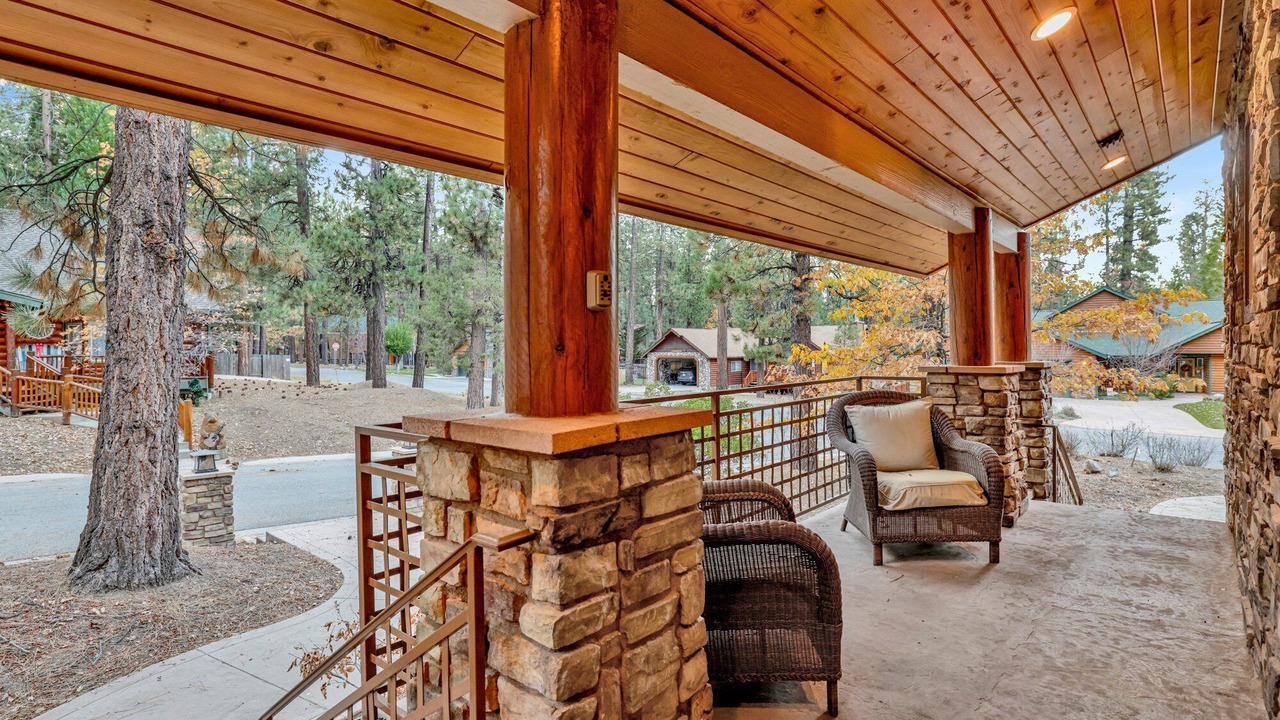Photo of Outdoor in Summit Estates