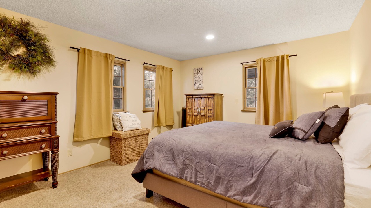 Photo of Bedroom in Big Bear