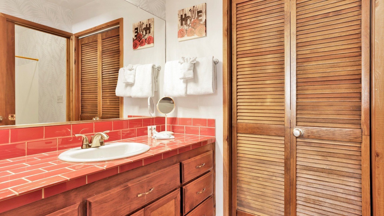 Photo of Bathroom in Whispering Forest