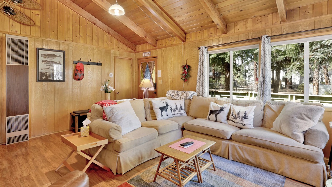Photo of Livingroom in Big Bear Lake