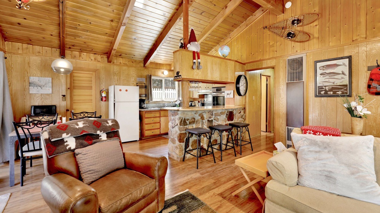 Photo of Livingroom in Big Bear Lake