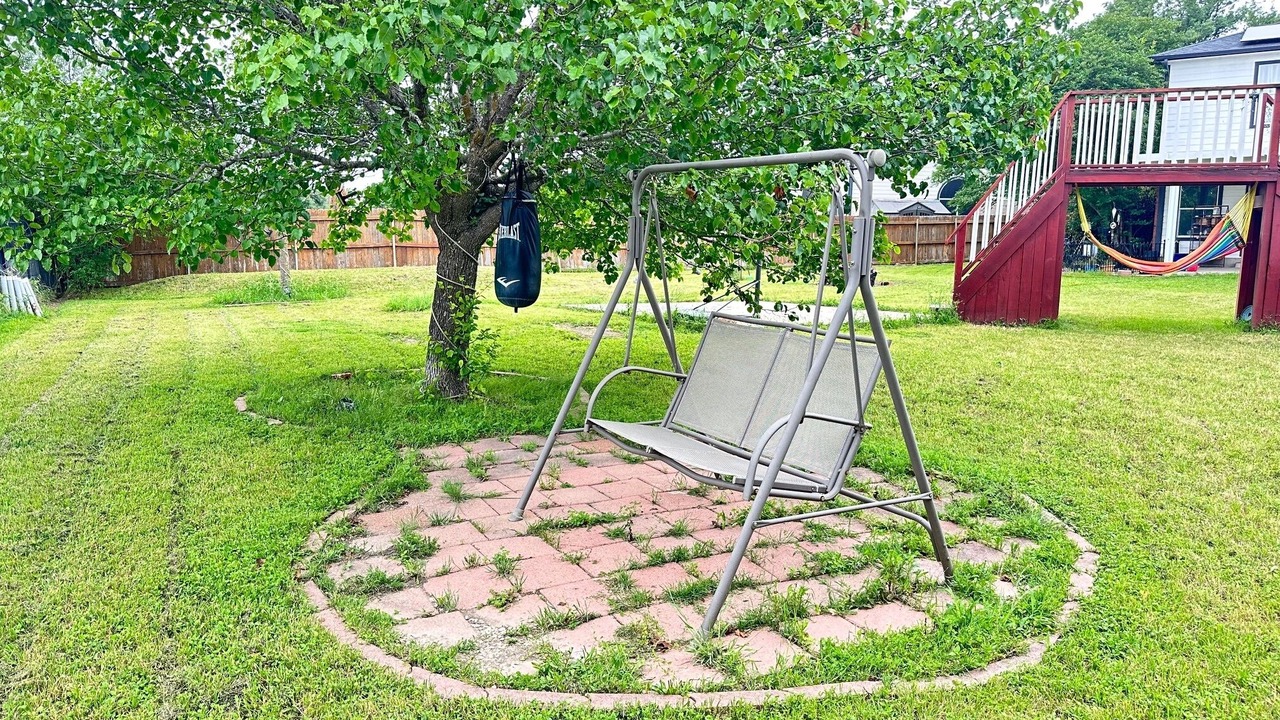 Photo of Outdoor in Manor