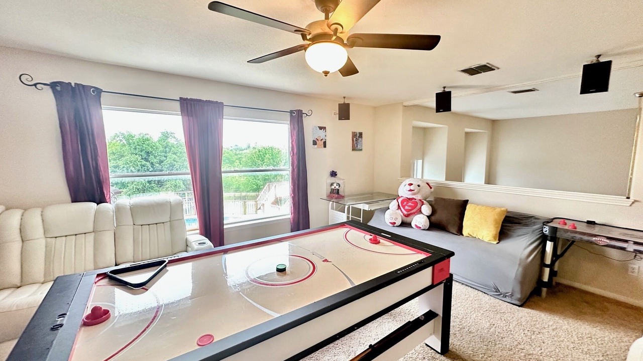 Photo of Bedroom in Manor