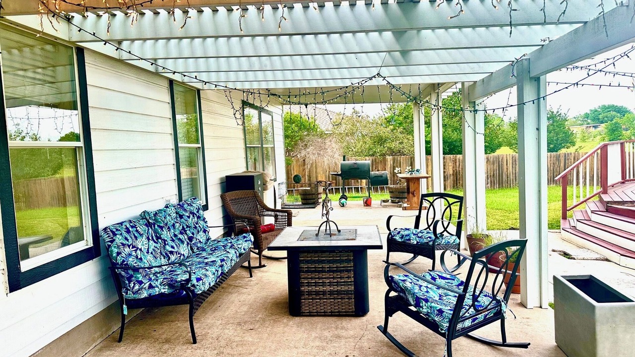 Photo of Outdoor in Manor
