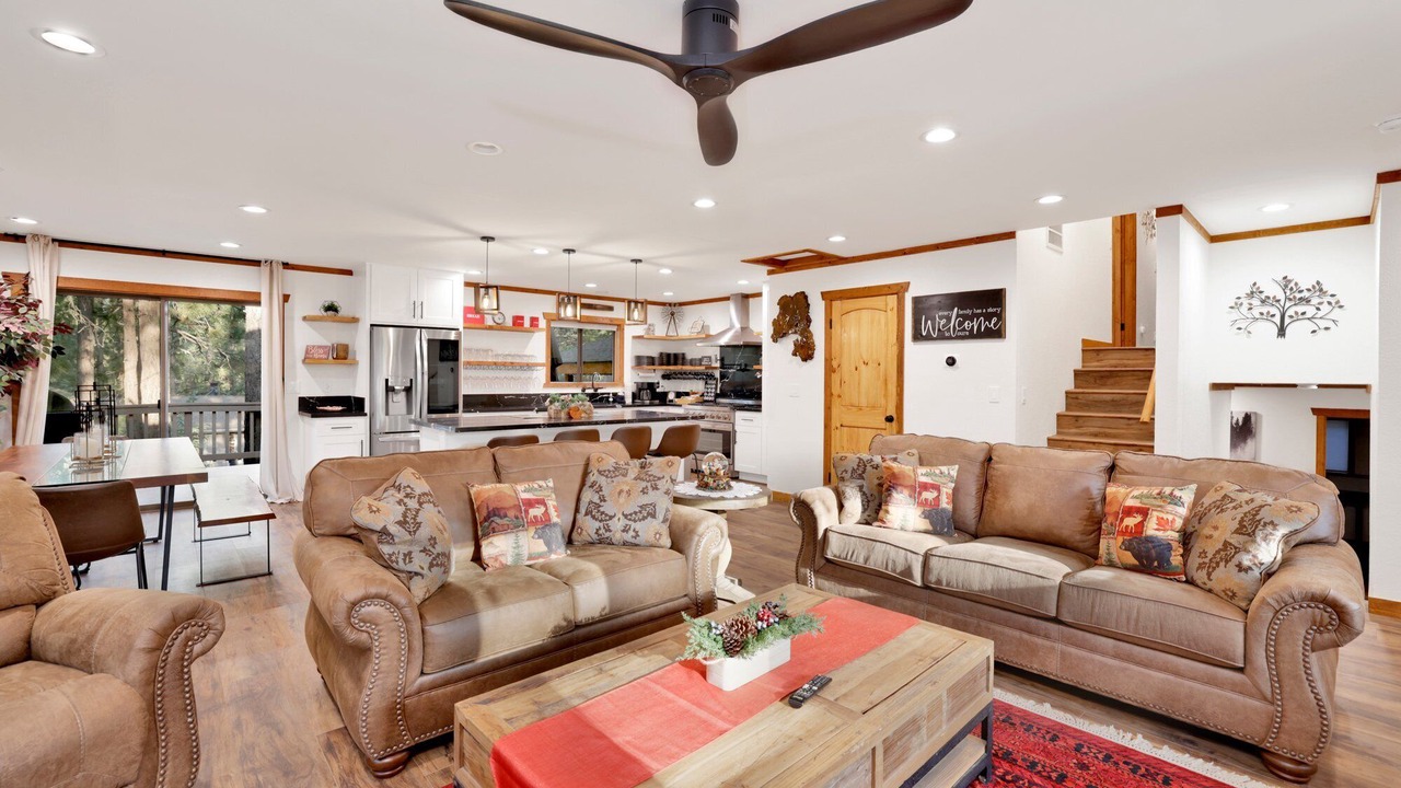 Photo of Livingroom in Big Bear