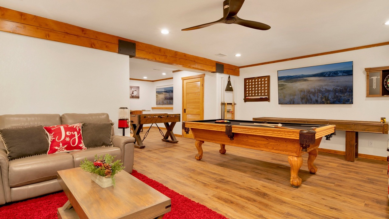 Photo of Livingroom in Big Bear