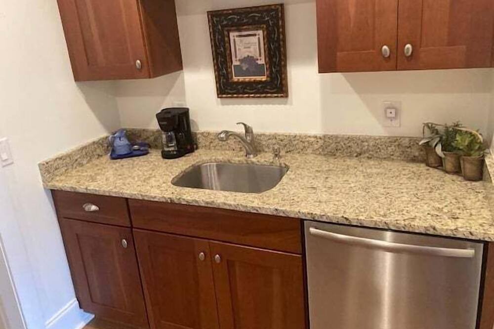 Photo of Kitchen in Laurel Ridge