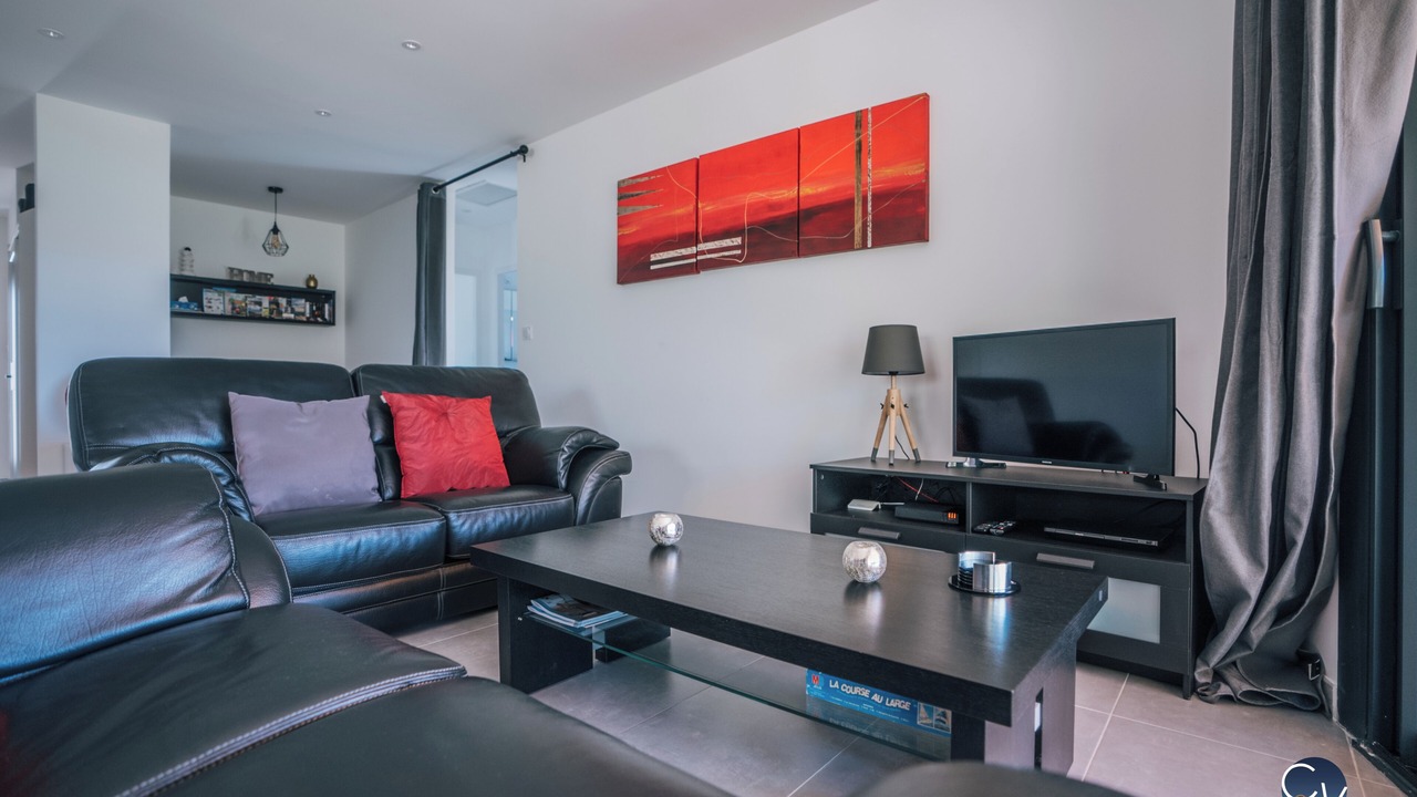 Photo of Livingroom in Sabran