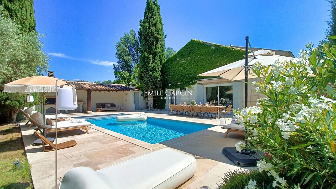 Photo of Outdoor in Senas