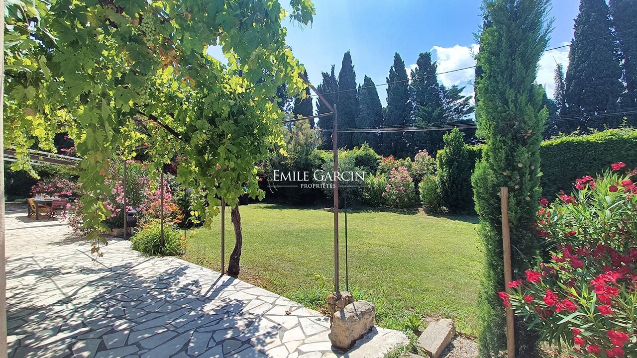 Photo of Outdoor in Senas