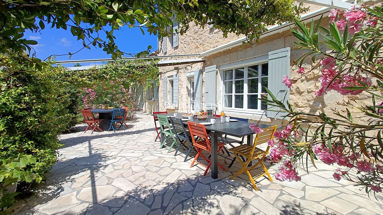 Photo of Outdoor in Senas