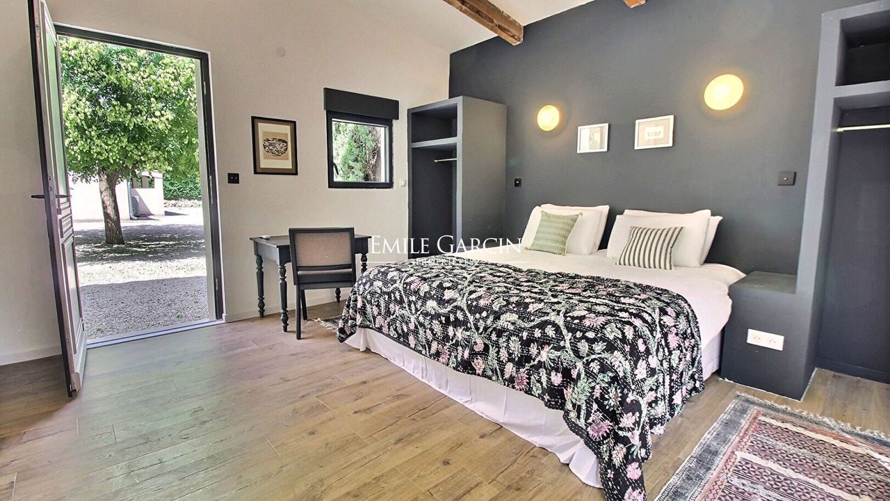 Photo of Others in Senas