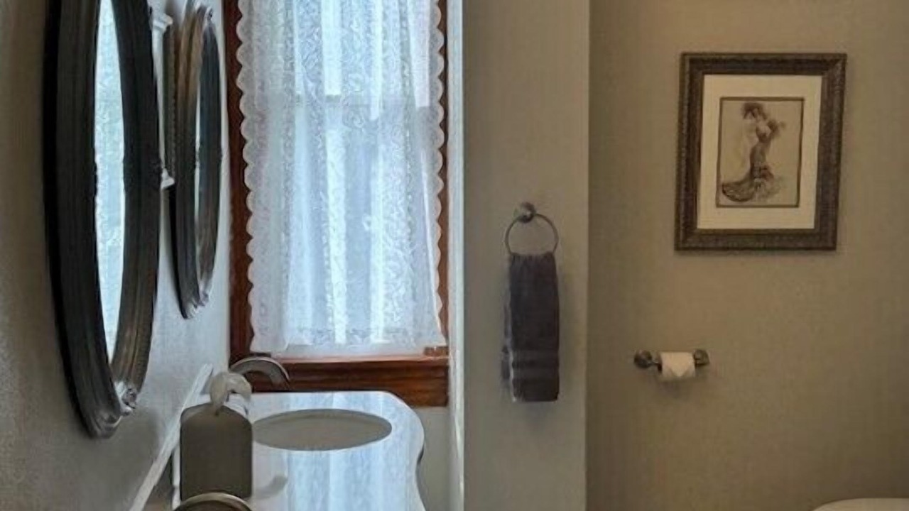 Photo of Bathroom in Madisonville