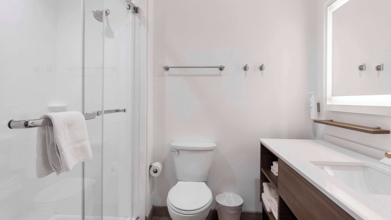 Photo of Bathroom in Lake Jackson
